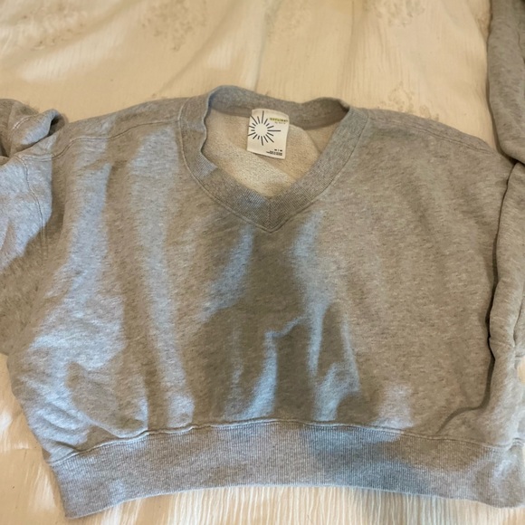 Gray V-Neck Women's cropped sweatshirt - Picture 1 of 3